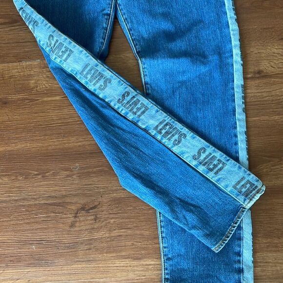 Levi’s Hi-Ball Roll Logo Stripe Jeans - Picture 5 of 9